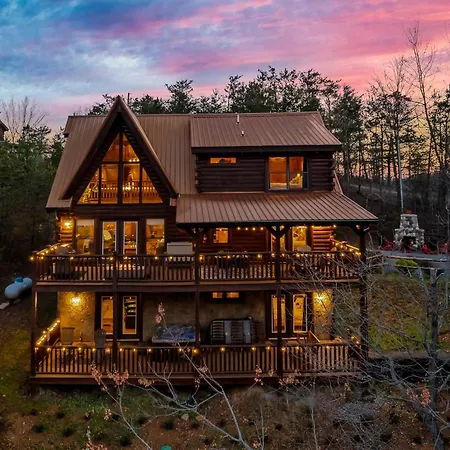 Magnificent Views Cabin! Summer And Fall Specials!